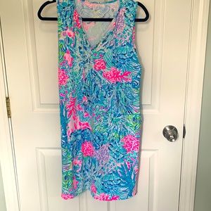 Lilly Pulitzer dress, size small, perfect for summer, lightweight